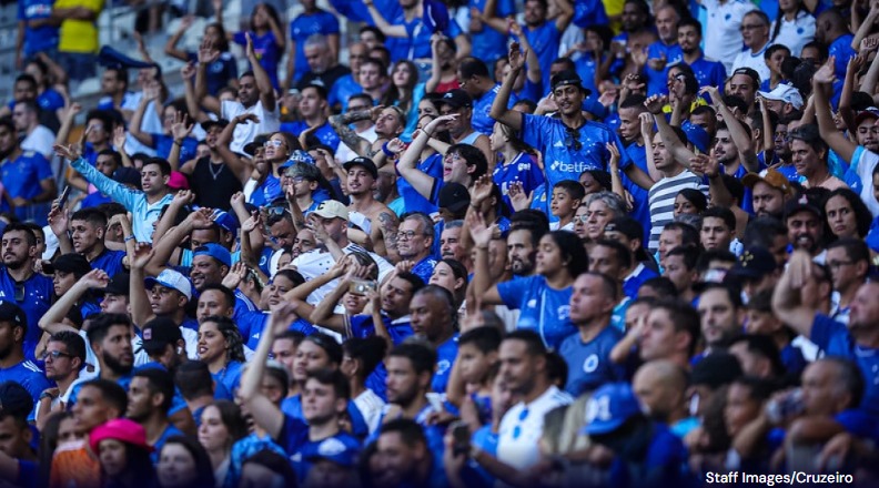  Pesquisa revela Cruzeiro como a 6ª maior torcida do Brasil, destacando-se fora do eixo SP-RJ